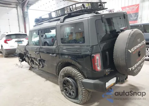 2022 Ford Bronco Big Bend/Black Diamond/Outer Banks/Badlands/Wildtrak/Everglades from USA, damaged, VIN 1FMEE5DP7NLB10007